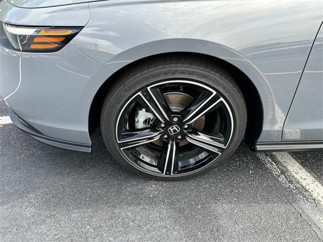 new 2025 Honda Accord Hybrid car, priced at $33,963