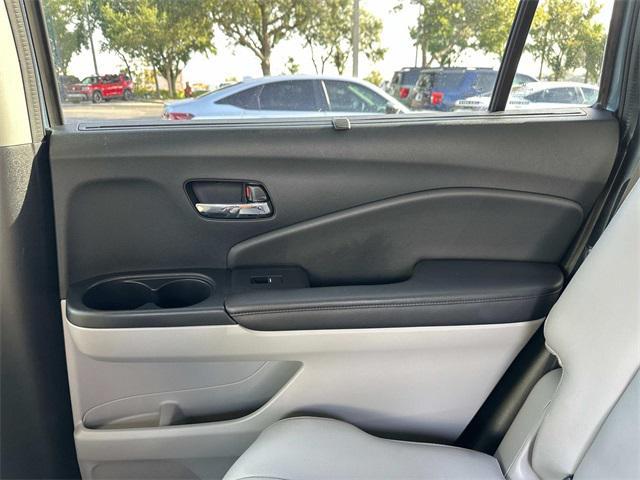 used 2022 Honda Pilot car, priced at $25,900