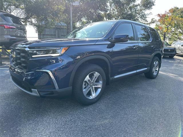 new 2025 Honda Pilot car, priced at $43,166