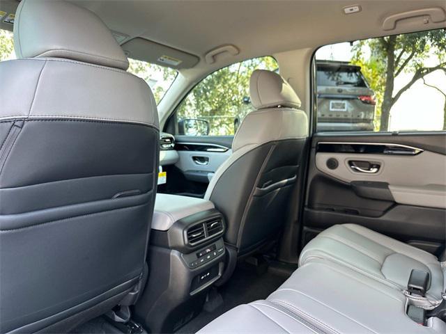 new 2025 Honda Pilot car, priced at $43,166