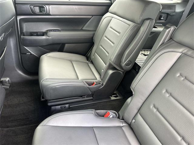 used 2025 Hyundai Santa Fe car, priced at $40,400