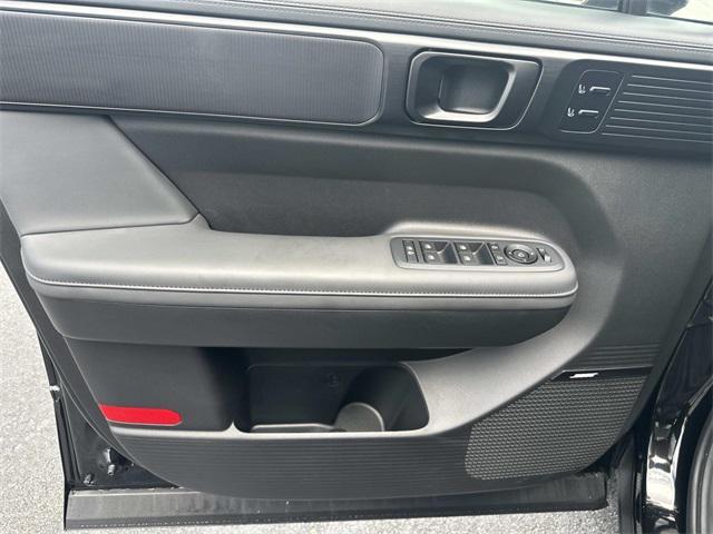 used 2025 Hyundai Santa Fe car, priced at $40,400
