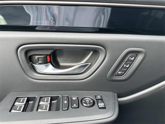 new 2025 Honda Pilot car, priced at $48,593