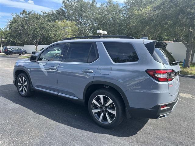 new 2025 Honda Pilot car, priced at $46,697