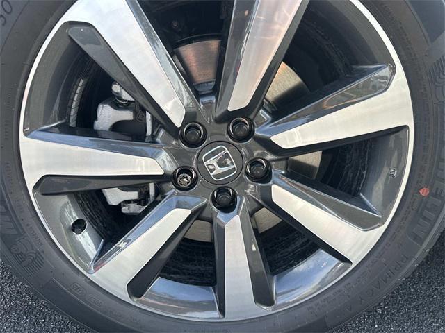 new 2025 Honda Pilot car, priced at $46,697