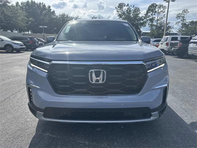 new 2025 Honda Pilot car, priced at $46,697