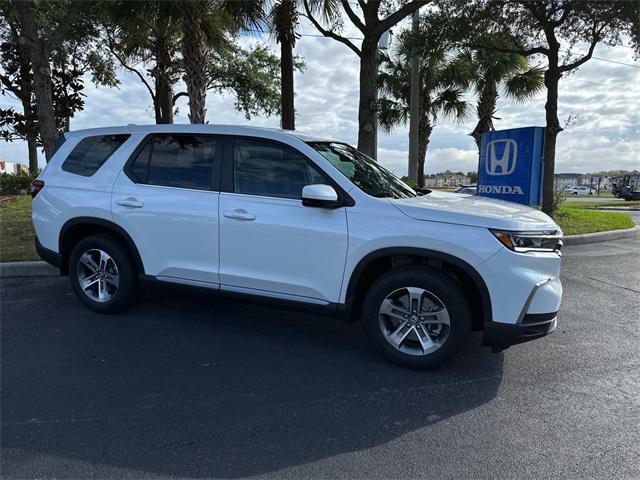 new 2025 Honda Pilot car, priced at $45,780