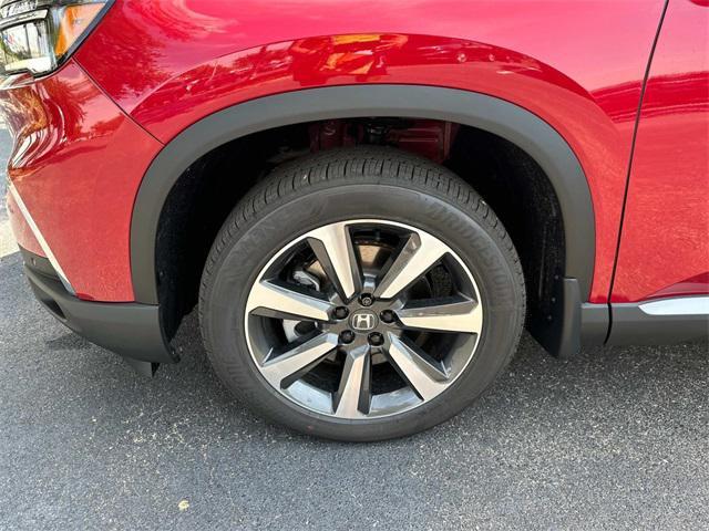 new 2025 Honda Pilot car, priced at $51,021