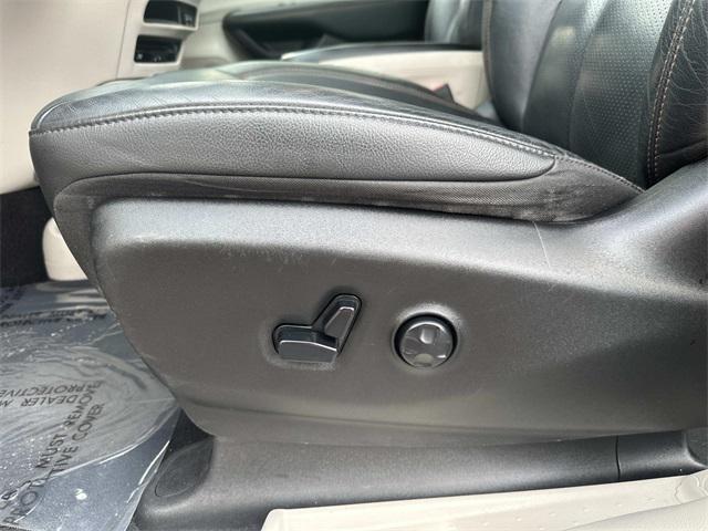 used 2020 Chrysler Pacifica car, priced at $19,900