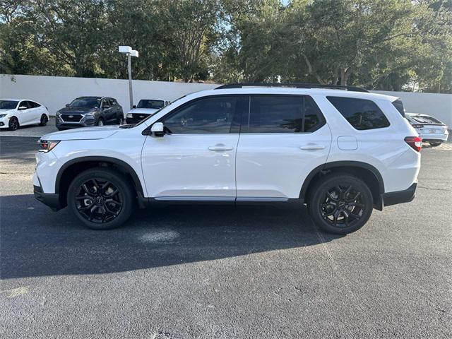 new 2025 Honda Pilot car, priced at $47,612