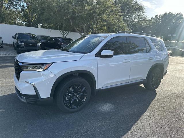 new 2025 Honda Pilot car, priced at $47,612