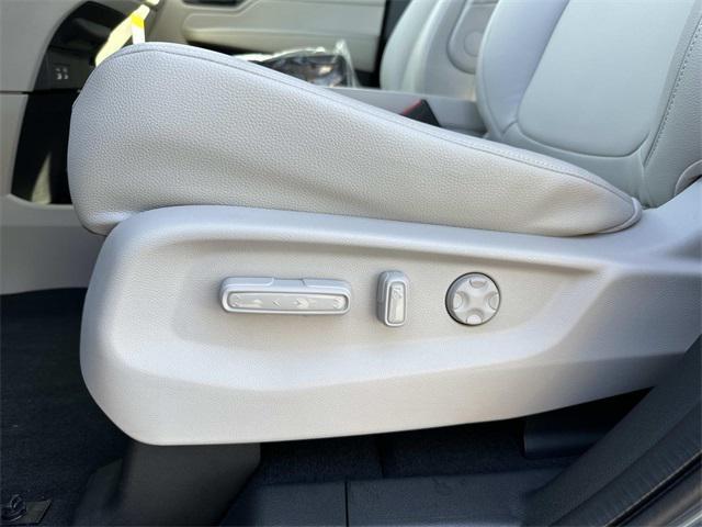 new 2026 Honda Odyssey car, priced at $41,998