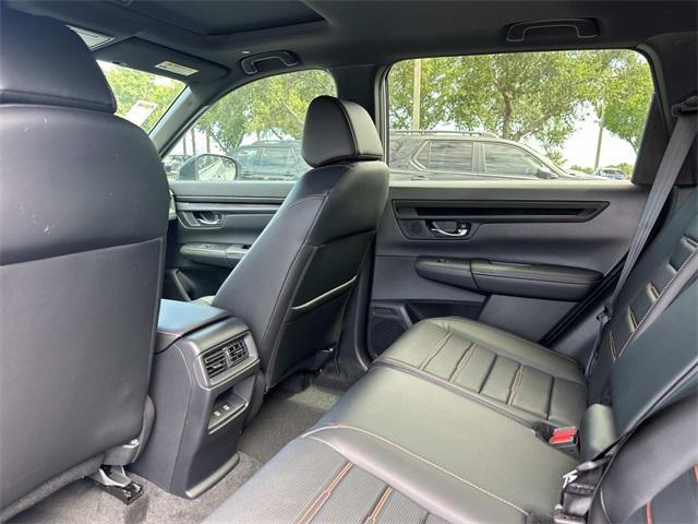 new 2025 Honda CR-V Hybrid car, priced at $39,282