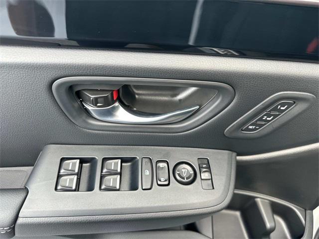 new 2025 Honda Pilot car, priced at $45,575
