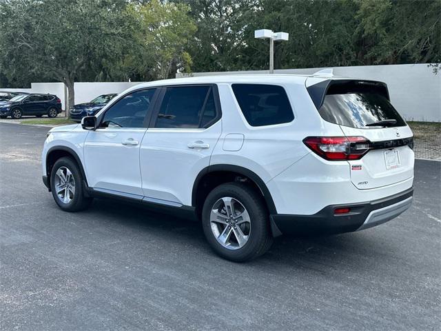 new 2025 Honda Pilot car, priced at $45,575