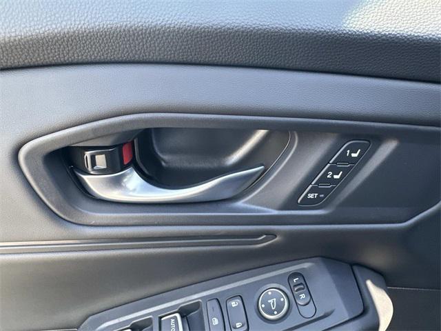 new 2025 Honda Accord Hybrid car, priced at $34,633