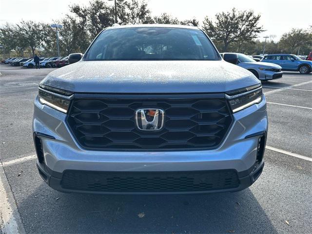 new 2025 Honda Pilot car, priced at $40,710