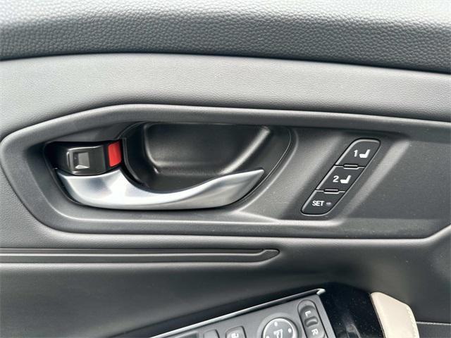 new 2025 Honda Accord Hybrid car, priced at $38,434