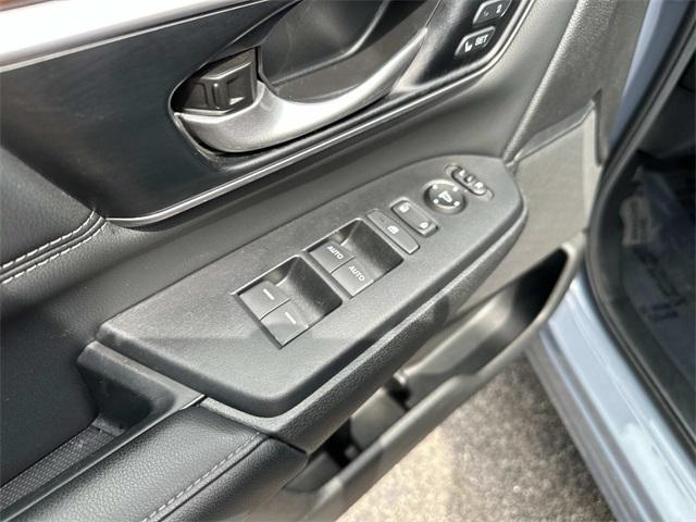 used 2022 Honda CR-V car, priced at $30,300