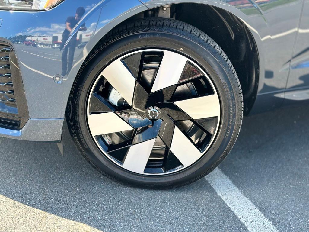 used 2025 Volvo XC60 Plug-In Hybrid car, priced at $57,999