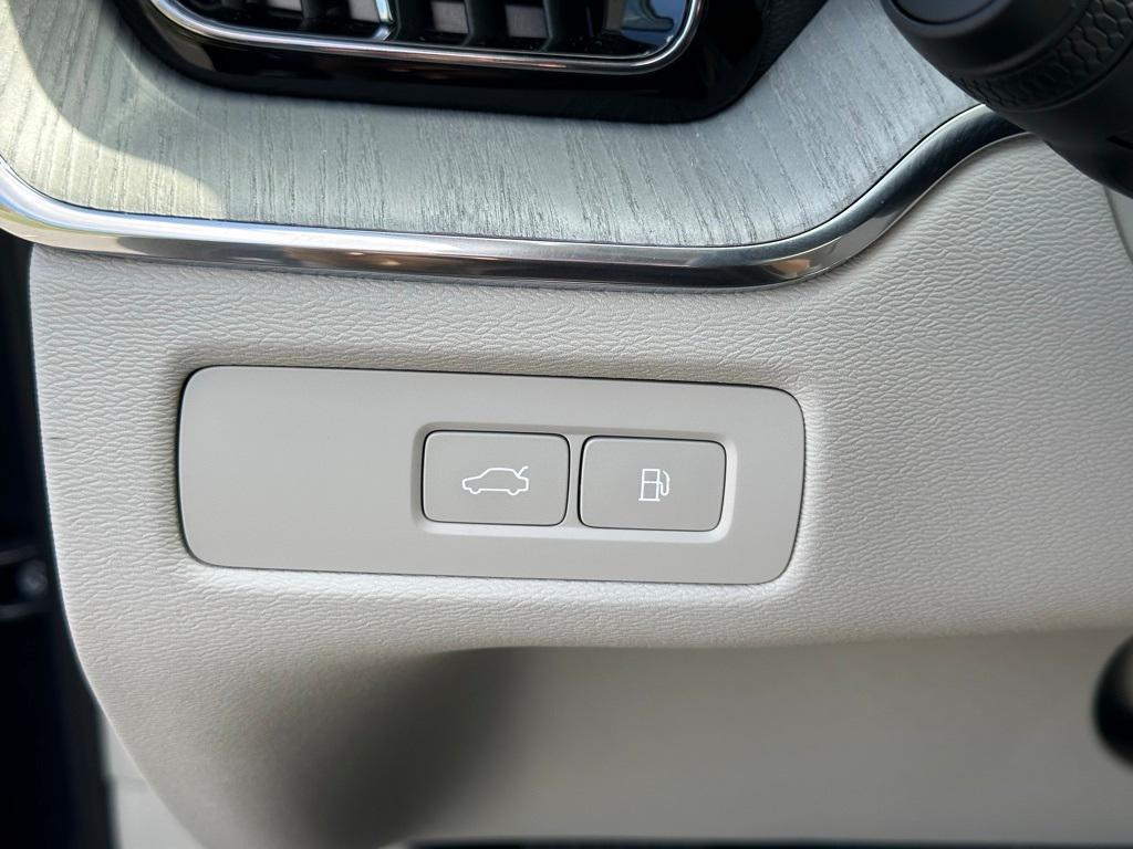 used 2025 Volvo XC60 Plug-In Hybrid car, priced at $57,999