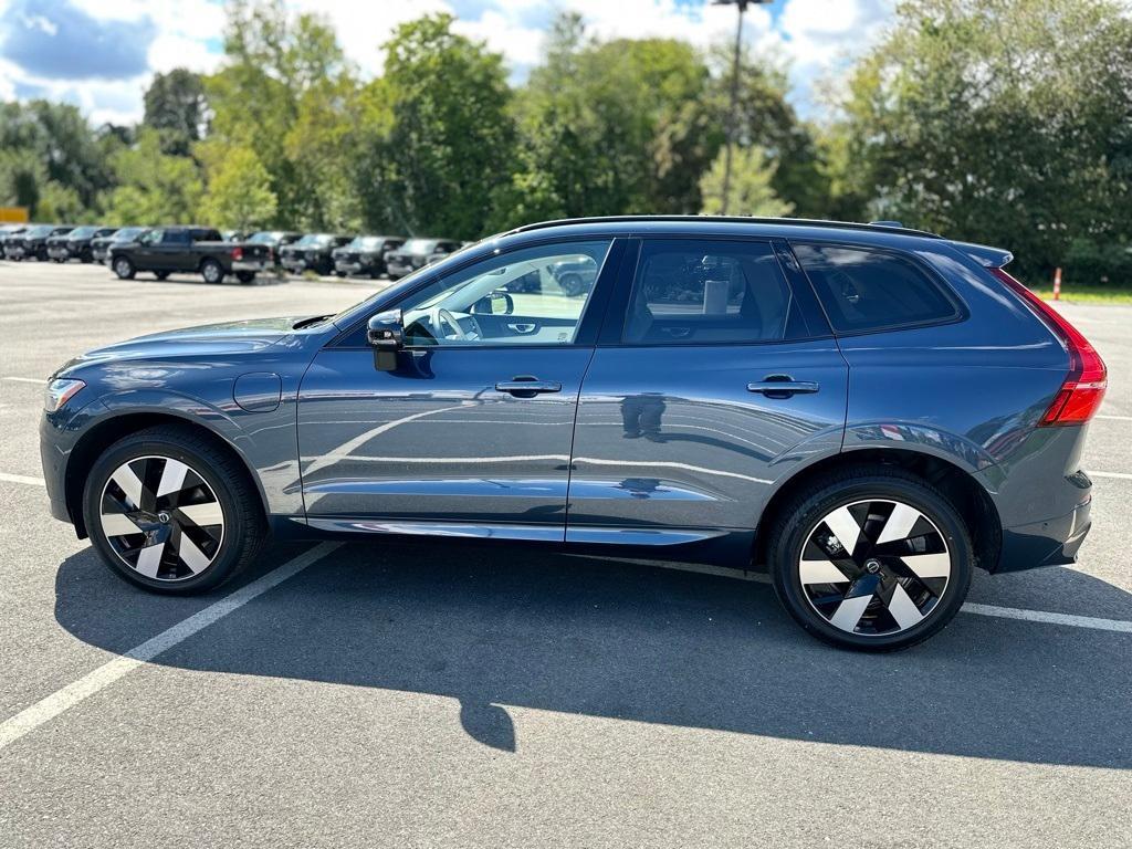 used 2025 Volvo XC60 Plug-In Hybrid car, priced at $57,999
