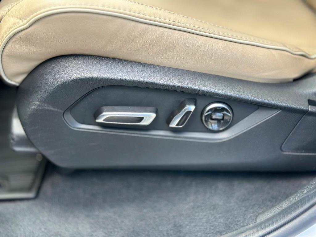 used 2023 Acura MDX car, priced at $42,840