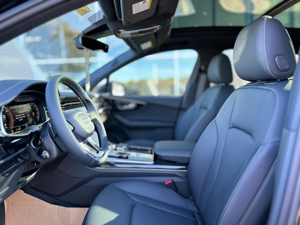 new 2026 Audi Q7 car, priced at $78,445
