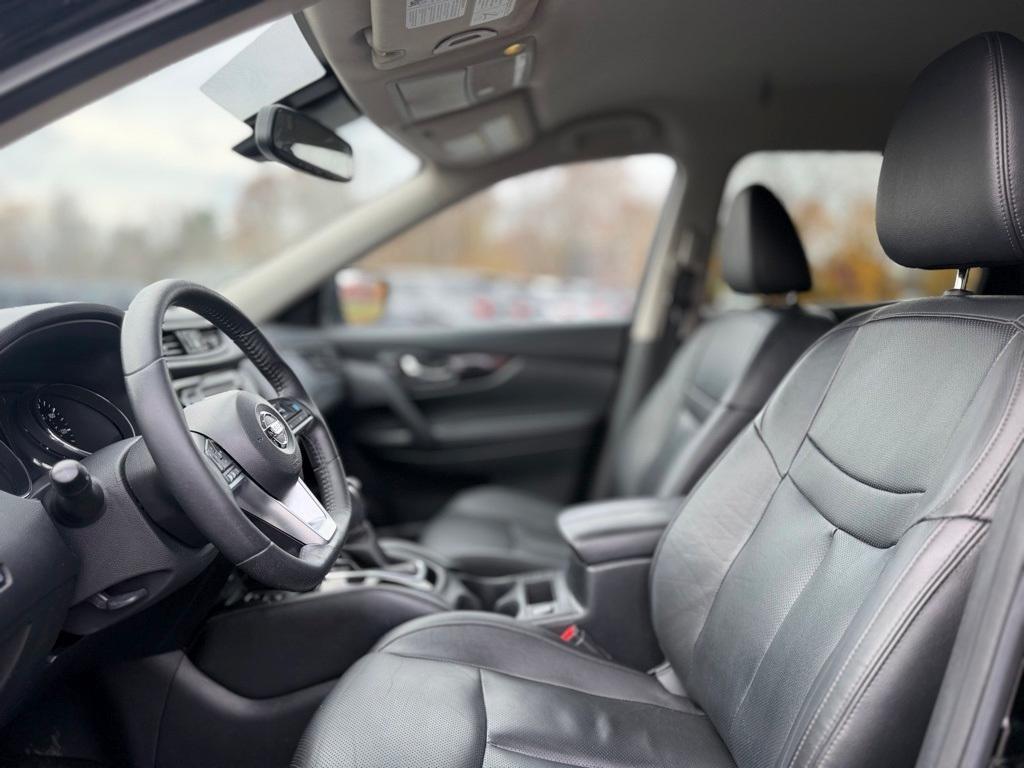 used 2020 Nissan Rogue car, priced at $17,400