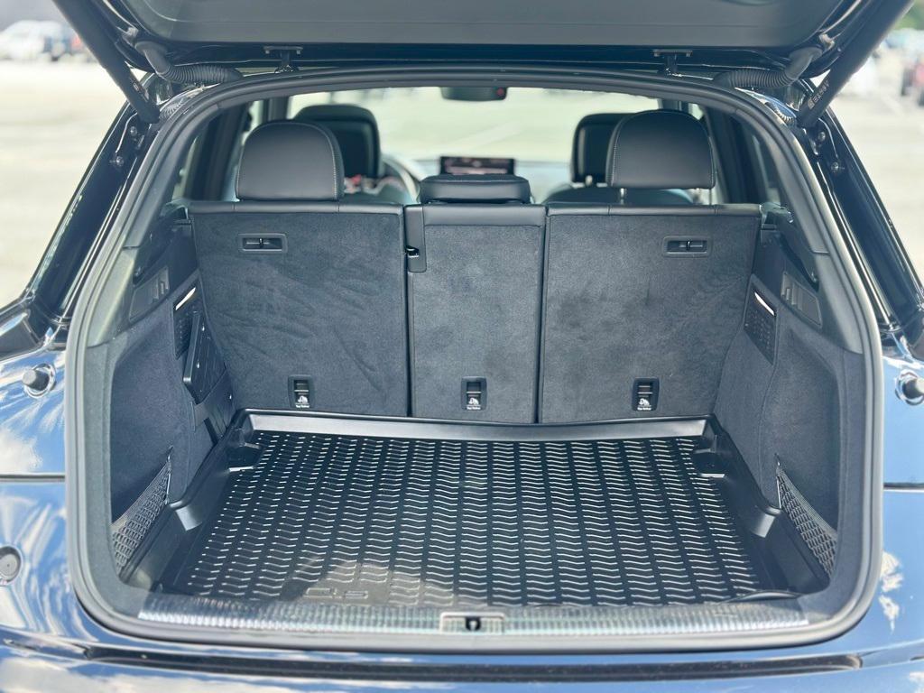 used 2022 Audi SQ5 car, priced at $39,750