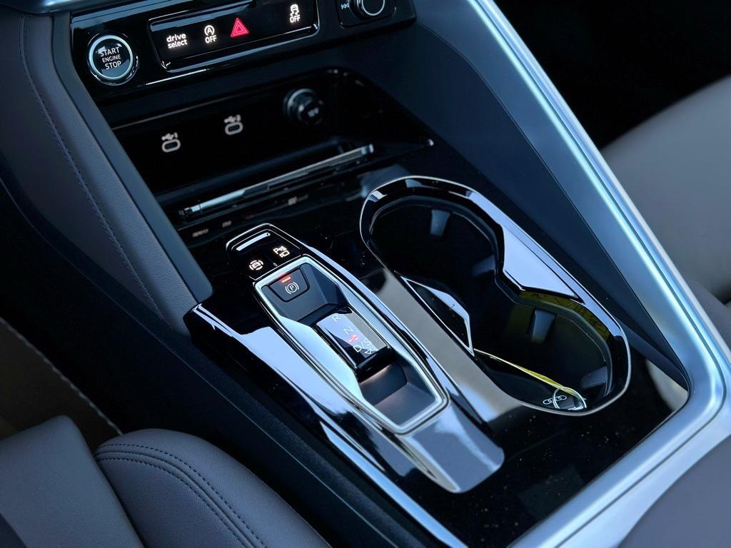 new 2025 Audi Q5 car, priced at $62,080