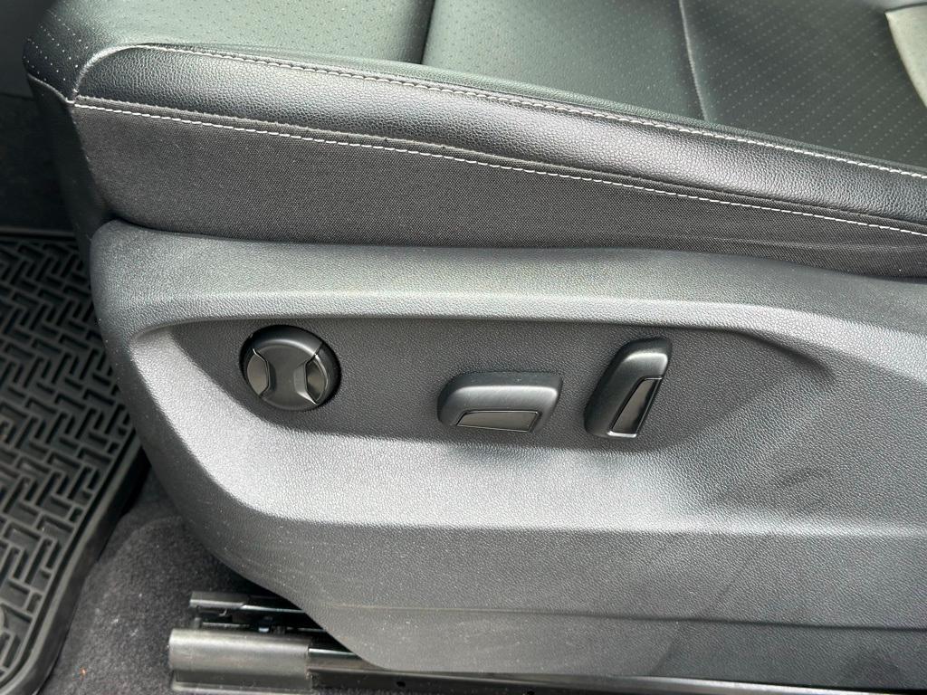 used 2022 Volkswagen Atlas car, priced at $26,999