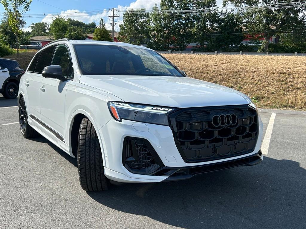 used 2025 Audi SQ7 car, priced at $89,550
