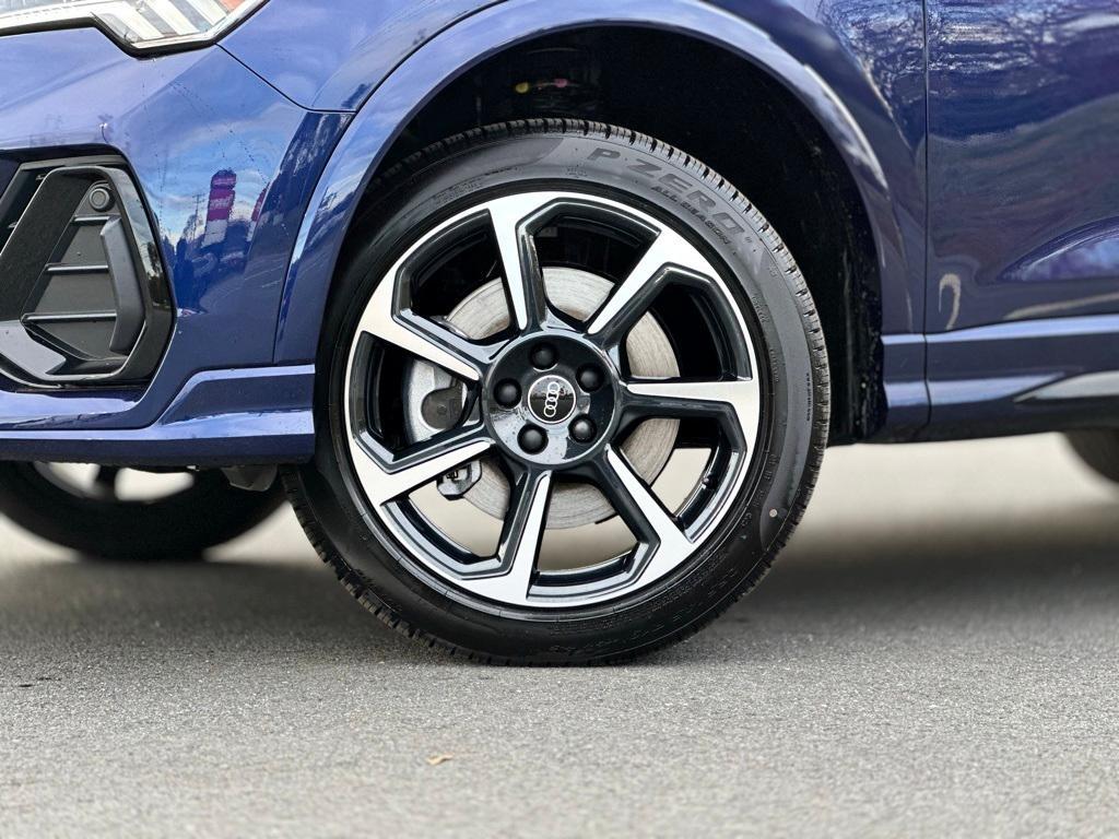 new 2025 Audi Q3 car, priced at $47,240