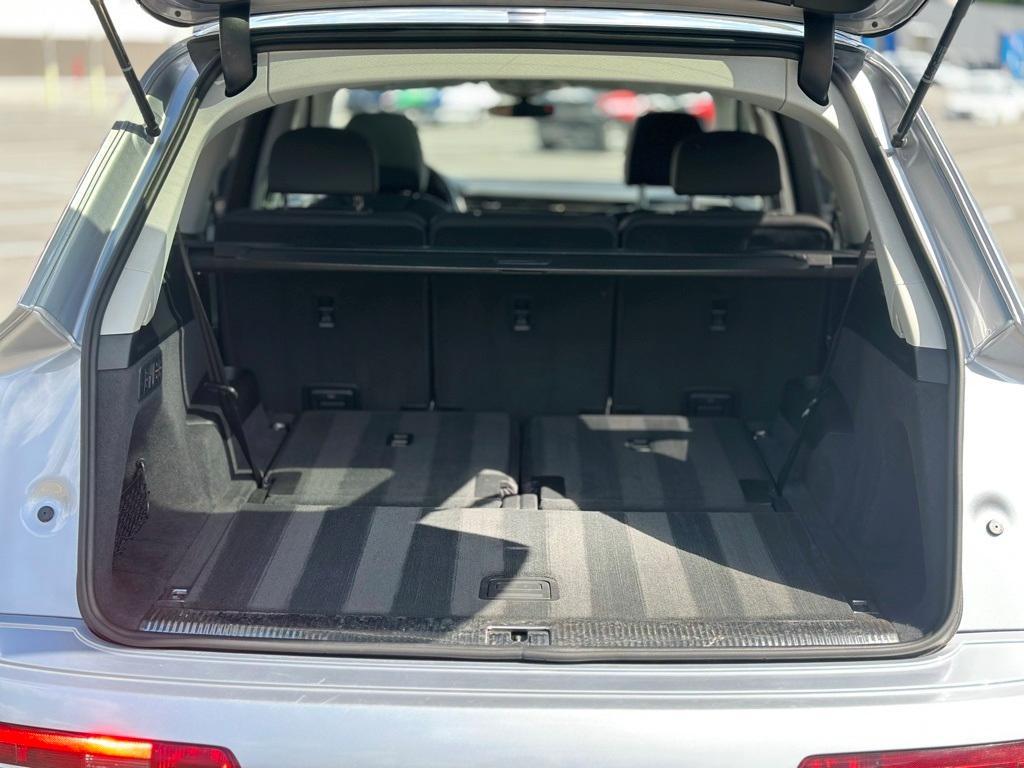 used 2022 Audi Q7 car, priced at $35,749