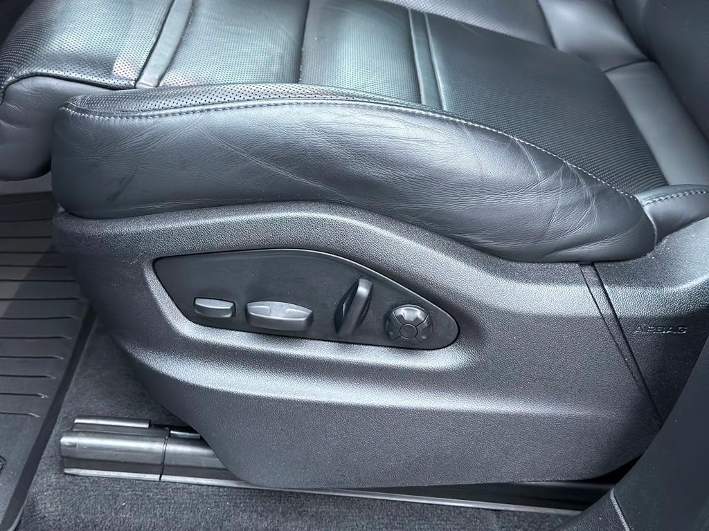 used 2024 Porsche Cayenne car, priced at $88,793