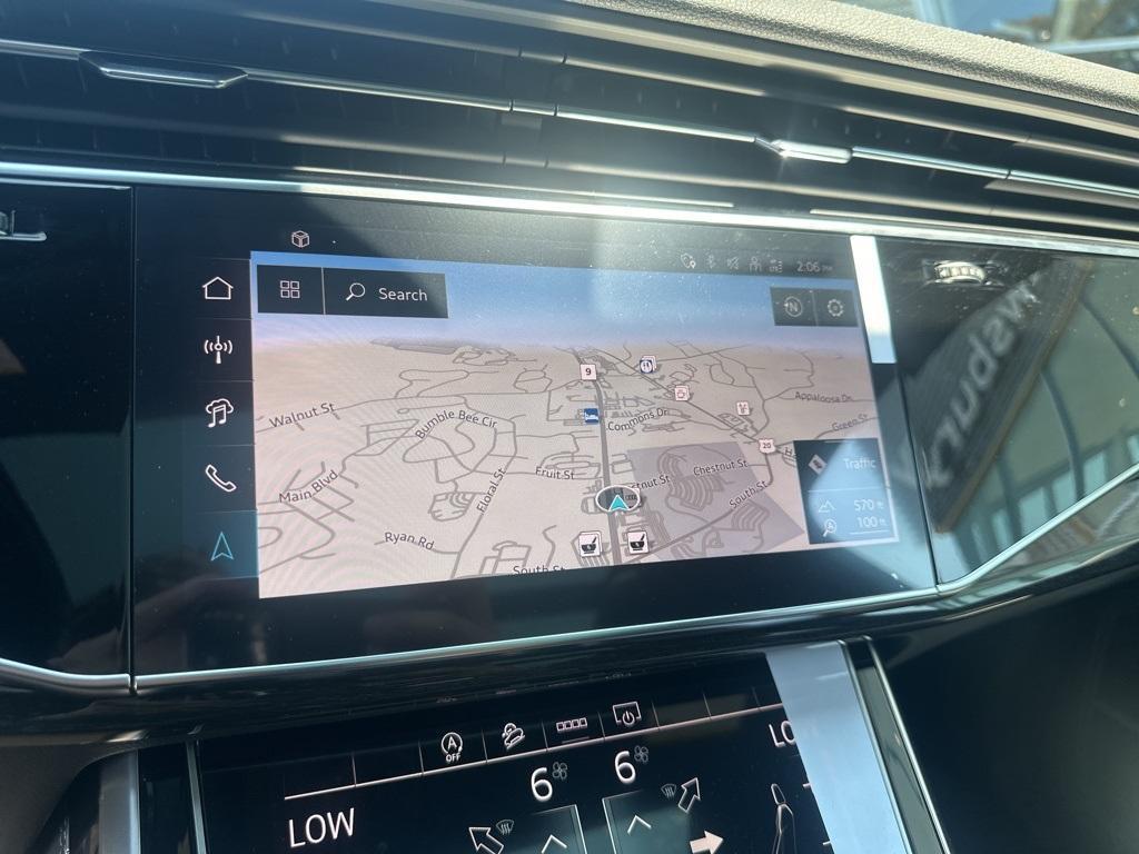 new 2025 Audi Q7 car, priced at $76,575