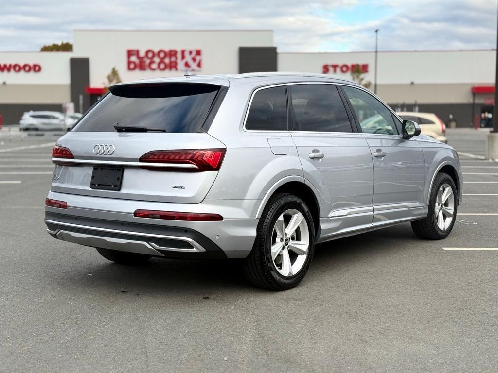 used 2022 Audi Q7 car, priced at $40,899