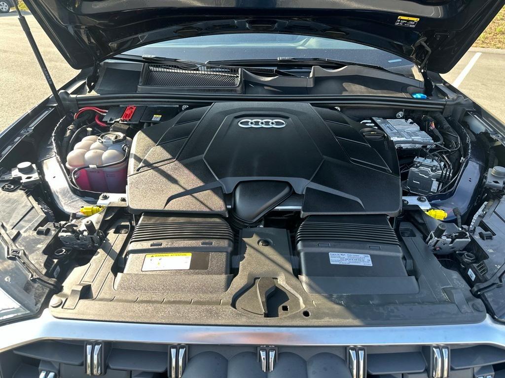 used 2025 Audi Q7 car, priced at $53,999