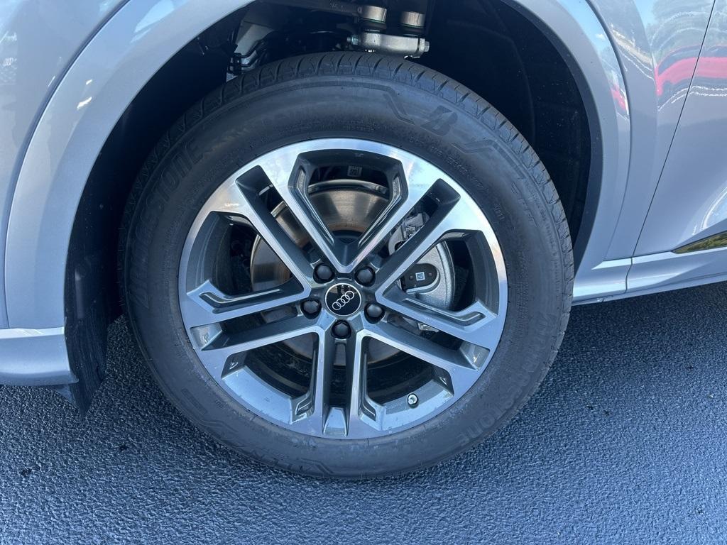new 2025 Audi Q5 car, priced at $57,905