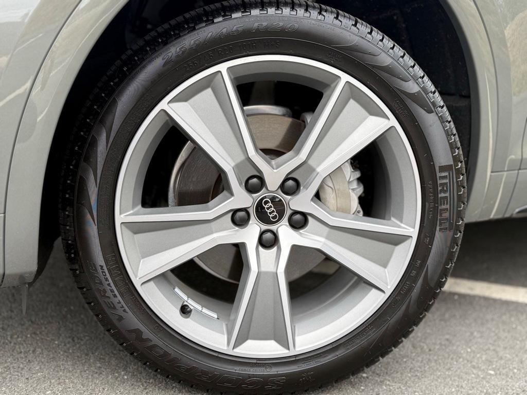 used 2025 Audi Q5 car, priced at $41,840