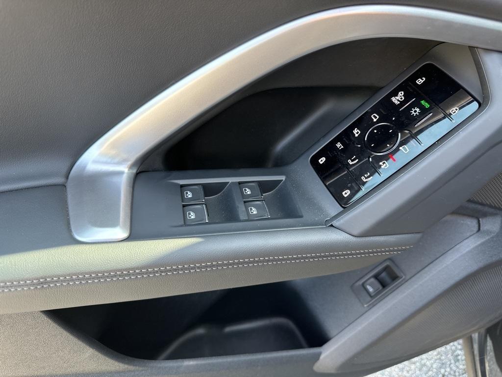 new 2025 Audi Q5 car, priced at $61,105
