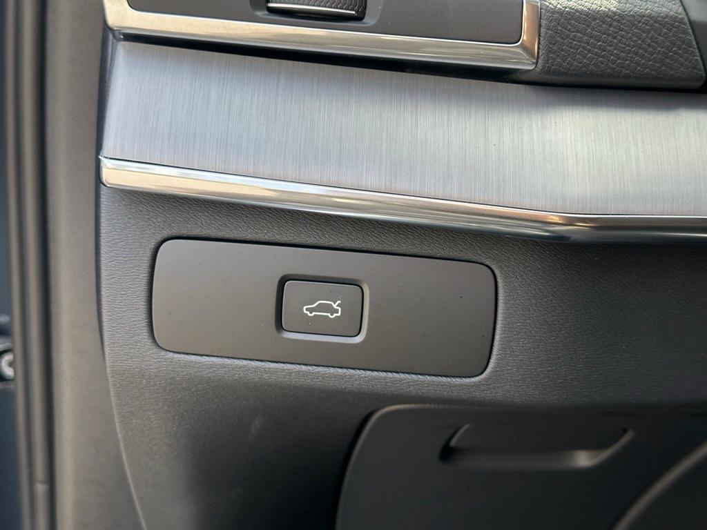 used 2024 Volvo XC90 car, priced at $41,389