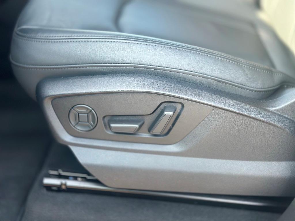 used 2023 Audi Q7 car, priced at $37,540