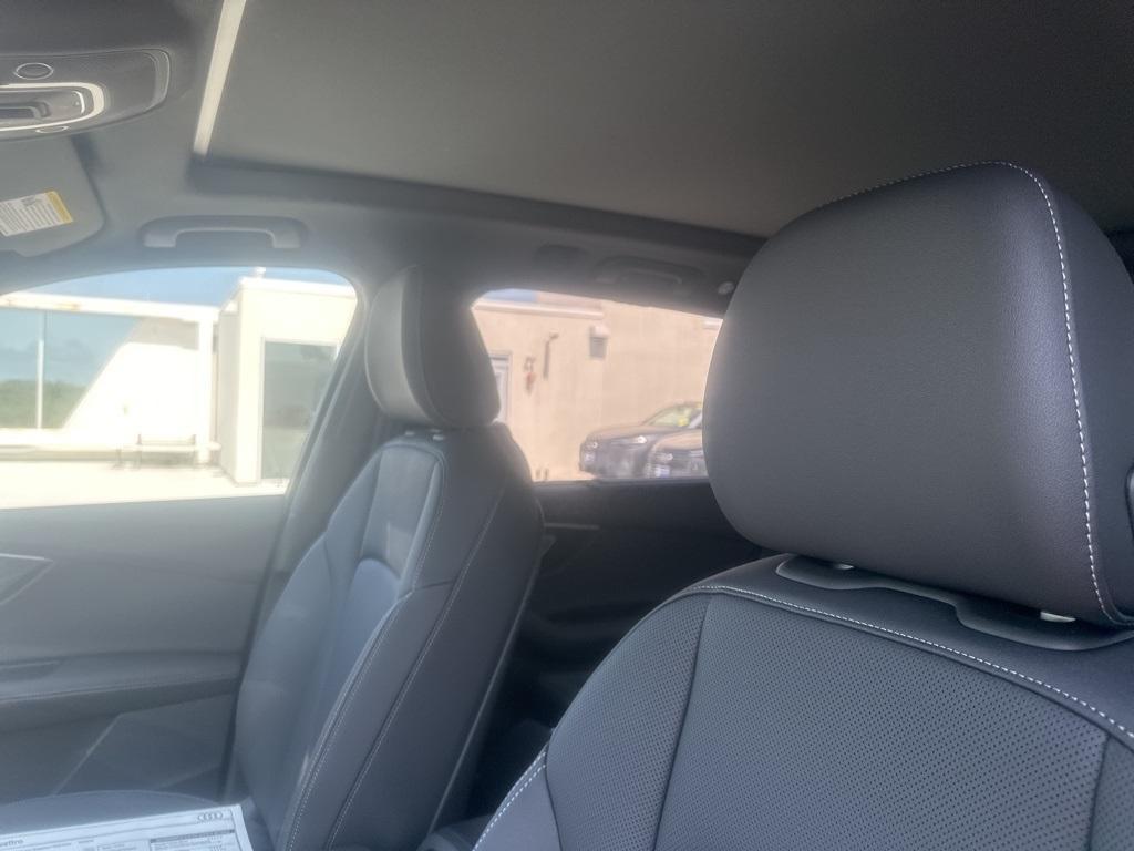 new 2025 Audi Q7 car, priced at $76,480