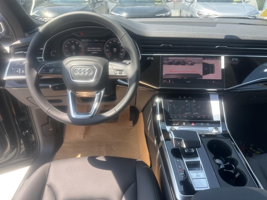 new 2025 Audi Q7 car, priced at $76,480