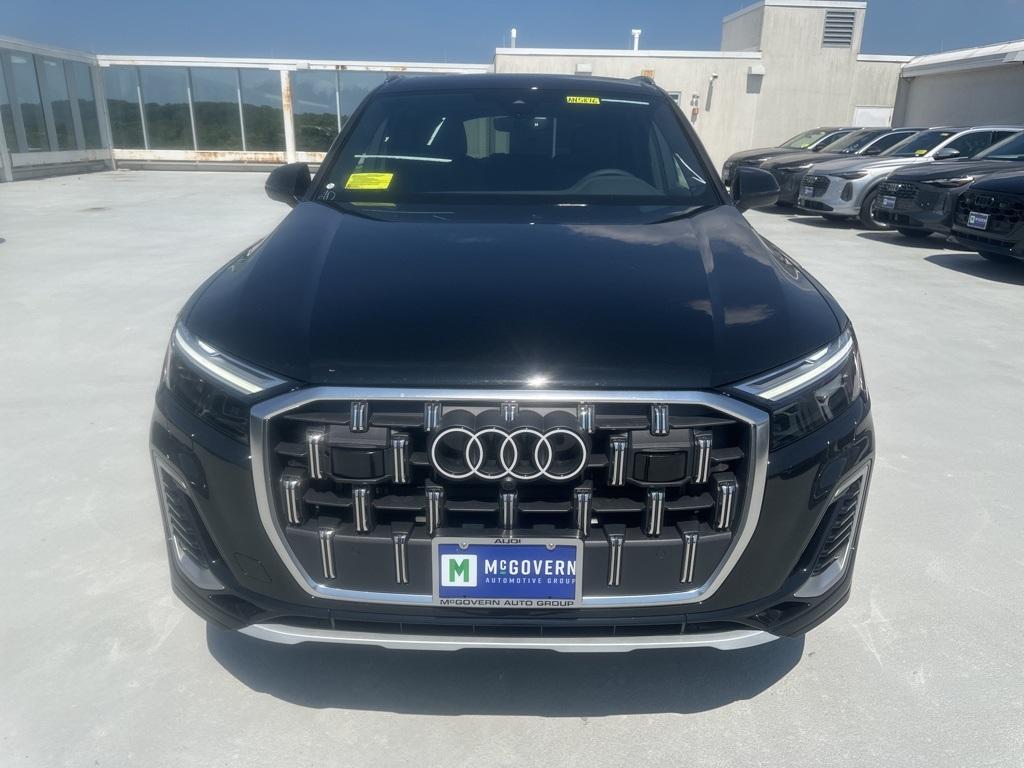 new 2025 Audi Q7 car, priced at $76,480