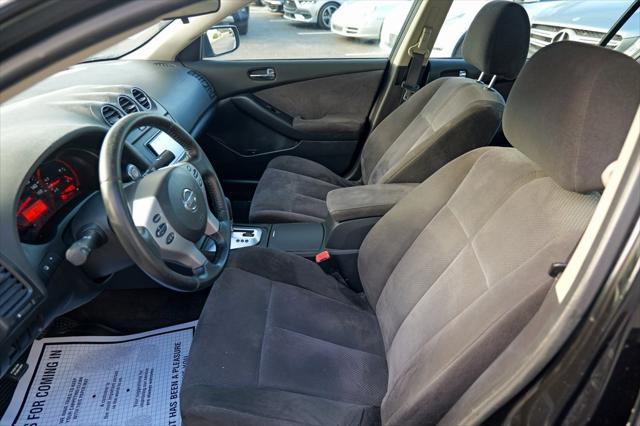 used 2008 Nissan Altima car, priced at $3,700