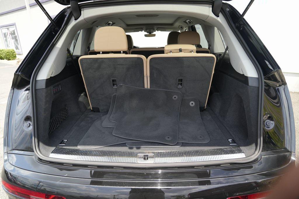 used 2023 Audi Q7 car, priced at $35,900