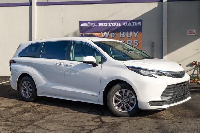 used 2021 Toyota Sienna car, priced at $29,700